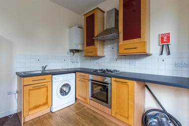 1 bed house, Newport Road, Roath, Cardiff, CF241AH - Image 3